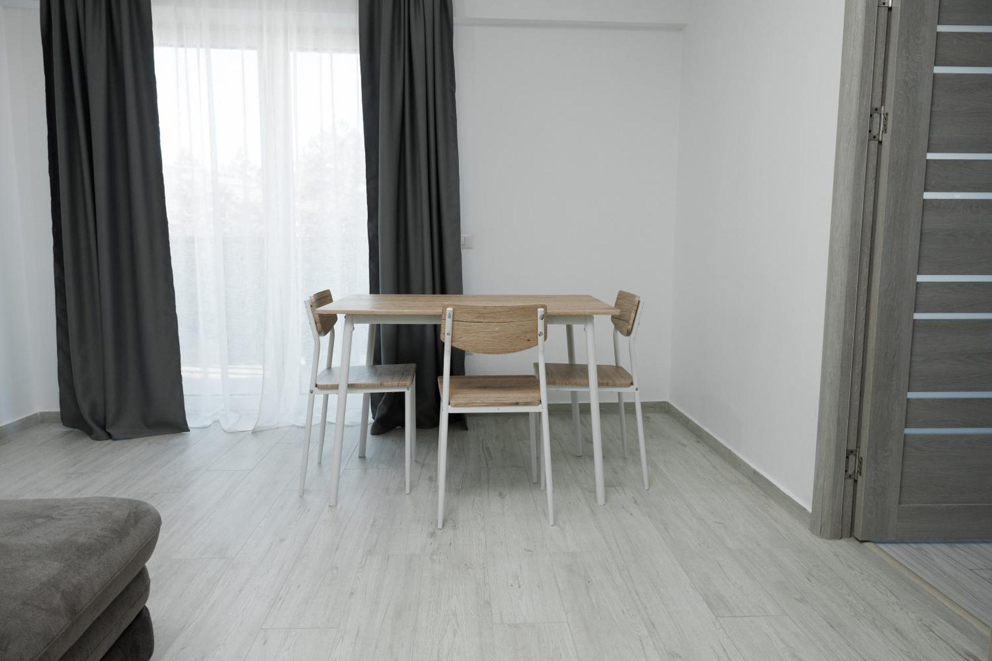 Exclusive Ultracentral Apartments And Studios #Enescu#Universitatii#Сучеава Екстериор снимка