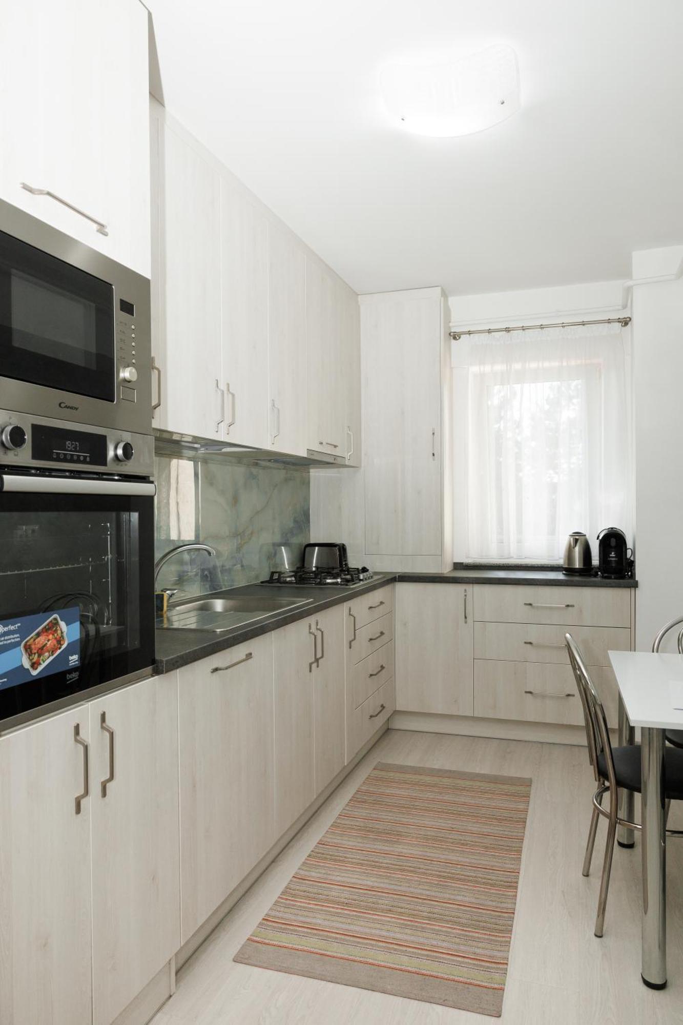 Exclusive Ultracentral Apartments And Studios #Enescu#Universitatii#Сучеава Екстериор снимка