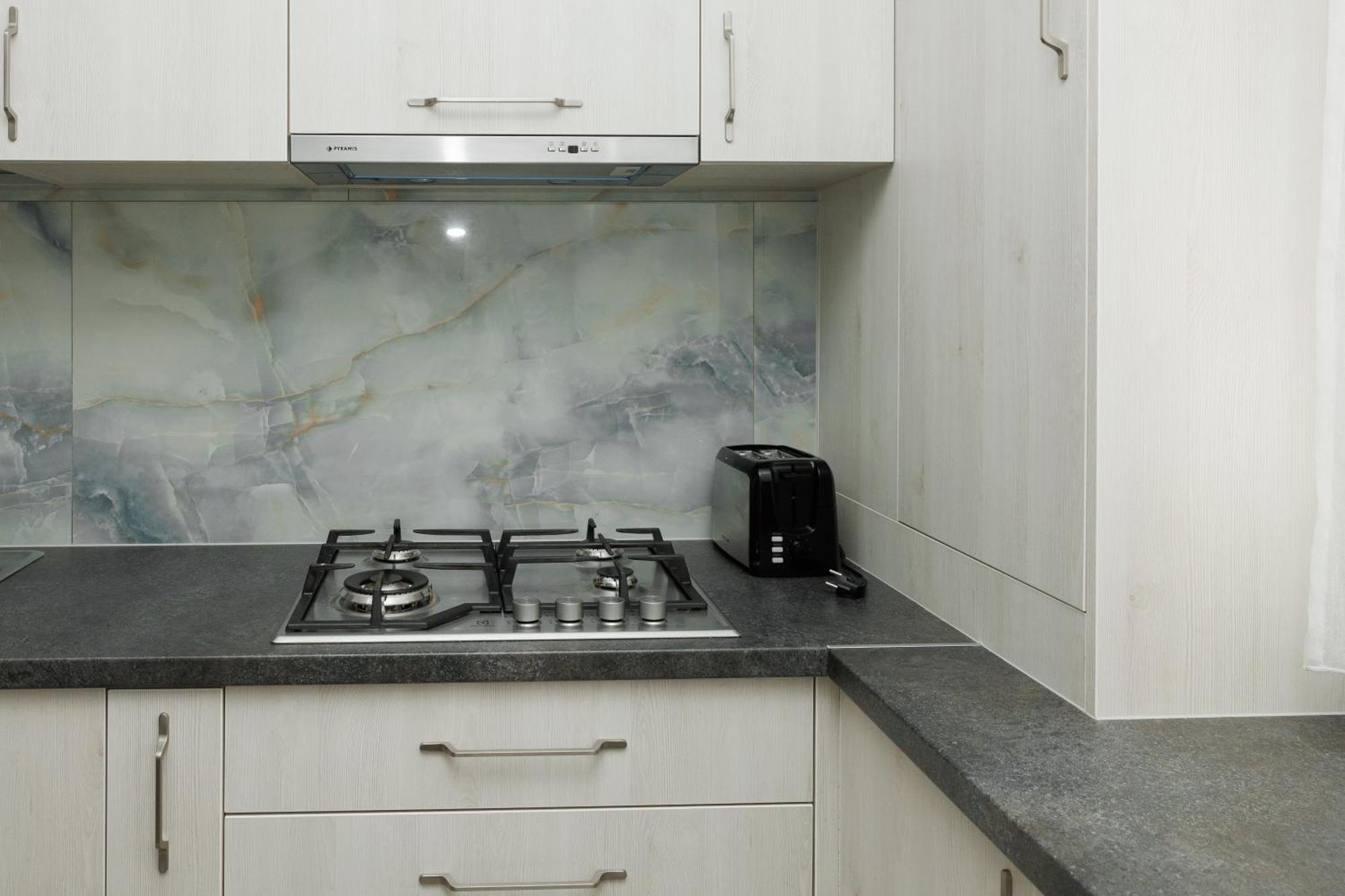 Exclusive Ultracentral Apartments And Studios #Enescu#Universitatii#Сучеава Екстериор снимка
